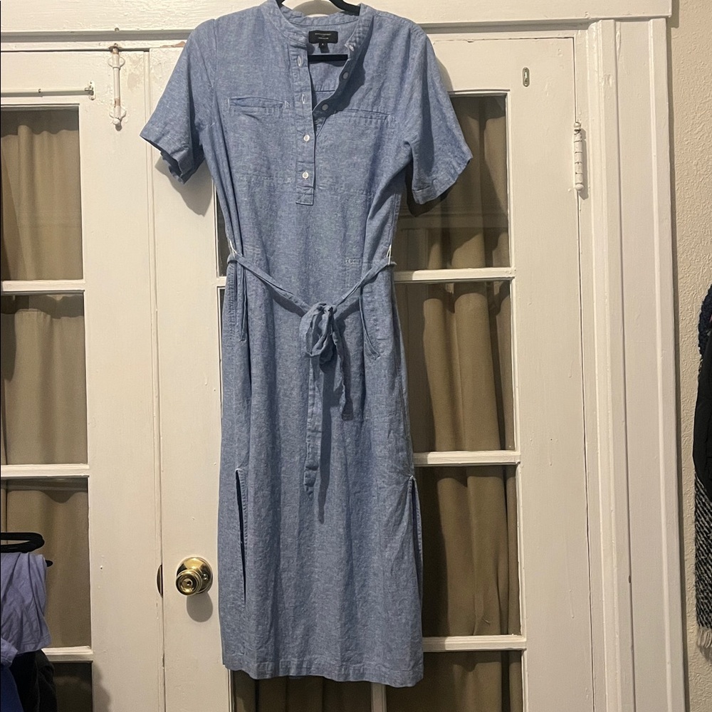 Relaxed Tie-Waist Midi Dress in Light Blue - Picture 7 of 8